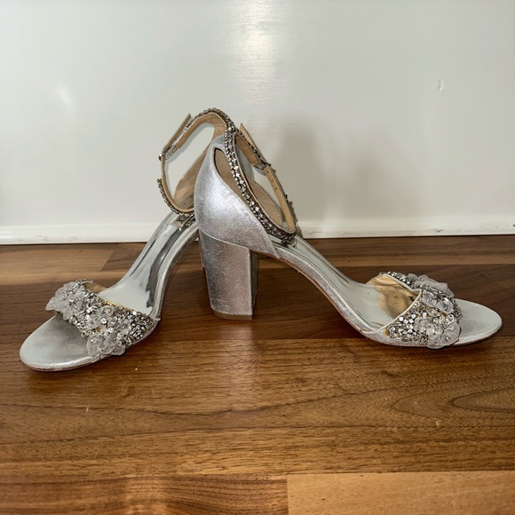 Badgley Mischka Finesse II Embellished Block Heel - Picture 9 of 11